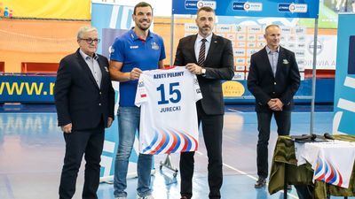 Lider Azotów Michał Jurecki będzie grał w nowym sezonie z numerem 15
