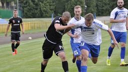 W czterech ostatnich sparingach Tomasovia straciła 13 goli. W tym czasie strzeliła jednak jeszcze więcej, bo aż 15 bramek