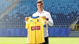 Kacper Śledź podpisał pierwszy kontrakt z Motorem