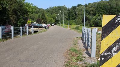 Ul. Sybiraków w Puławach zostanie przebudowana w części należącej do miasta, na długości ok. 380 metrów. Ten odcinek zostanie znacznie poszerzony, nowa asfaltowa jezdnia będzie miała 6 metrów