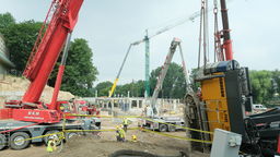 Podnoszenie palownicy na terenie SPSK 1