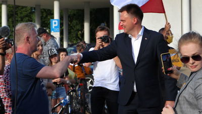 Szymon Hołownia w Puławach podczas kampanii wyborczej