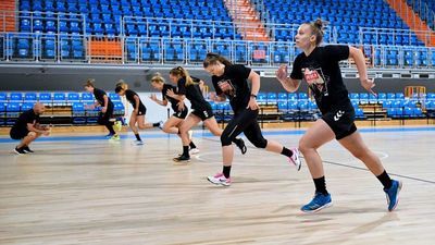 Szczypiornistki MKS Perła Lublin już podczas pierwszego treningu musiały mocno się napracować