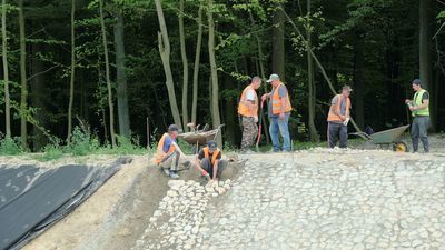 Lublin: Przejście na peron było zalewane po intensywnym deszczu. Kolej obiecuje rozwiązać ten problem