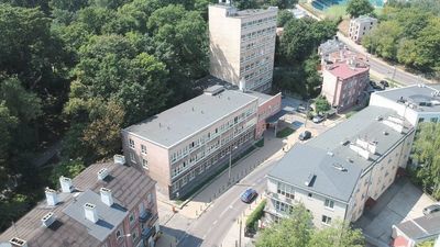 Budynek przy Leszczyńskiego 20.