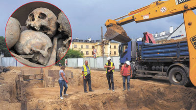 Archeolodzy wkroczyli na Lipową w zeszłym tygodniu, gdy w jednym z wykopów odkryto ludzkie kości. Przemieszane szczątki należące najprawdopodobniej do kilku osób leżały w ziemi na głębokości 1,5 m pod jezdnią w rejonie oddziału PZU