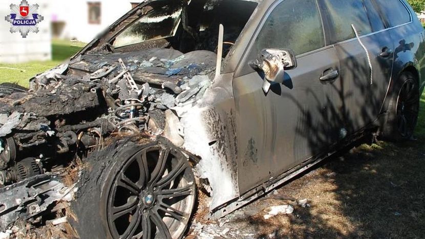 Spalony samochód BMW
