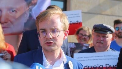 Wiec poparcia dla Andrzeja Dudy. "Warto postawić przy panu prezydencie krzyżyk"