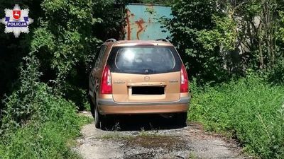 Odnaleziona na wsi mazda