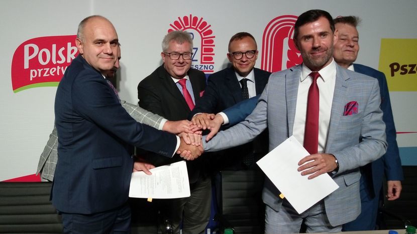 Krajowa Spółka Cukrowa S. A. i MKS Avia Świdnik nawiązały roczną współpracę