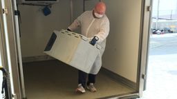 Pierwsza dostawa 10 litrów osocza ozdrowieńców trafiła dzisiaj do Biomedu