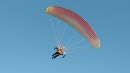 Lubelskie. Wypadek paralotniarza. Zawinił alkohol?