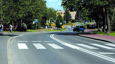 Ulica Wróblewskiego. To jedno z kilku przejść dla pieszych, które jeszcze w tym roku miało otrzymać dodatkowe podświetlenie i czujniki ruchu

