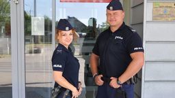Sierż szt. Kamil Trochonowicz i sierż. Marta Golińska-Pieśko 