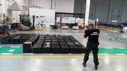 Biała Podlaska. Rozłożone na ziemi zajęłyby cały salon w mieszkaniu. Przemyt papierosów