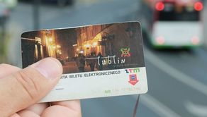 Lublin. Przybywa chętnych na tańsze bilety komunikacji miejskiej. Jak je zdobyć?