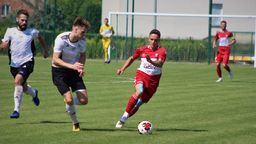 Jutrzenka Giebułtów – Wisła Puławy 1:3. Trzy bramki Łukasza Kacprzyckiego