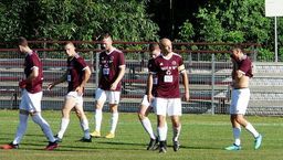 Opolanin – POM Iskra 2:0. Gryf i Kryształ na remis