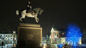 Plac Litewski świeci się drogo. To miliony złotych