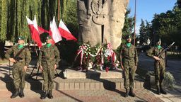 Strzelcy Jednostki Strzeleckiej 2019 co roku pamiętają o obrońcach z 1939 roku

