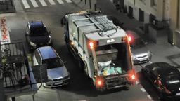 W kamienicy w centrum Lublina nie da się spać, bo nocą tłucze się tu śmieciarka