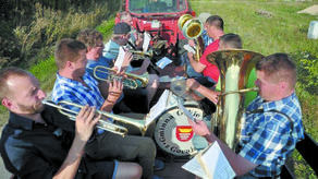 Fanfara 2020: Fura z muzykantami już nadjeżdża i jest koło Zamościa