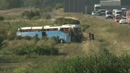 Wypadek autokaru na autostradzie A1. 16 osób trafiło do szpitali