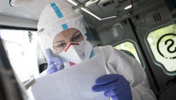 Koronawirus. Możliwe, że policja wejdzie na wesele i będzie liczyła gości