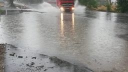 Zawiniła źle wykonana ścieżka rowerowa - mówi właśscicieli przyległych posesji.