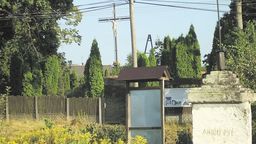 Rozmowy z konserwatorem zabytków dotyczyły ewentualnego przebiegu obwodnicy miasta przez dwa zabytkowe cmentarze. Na zdjęciu jeden z nich