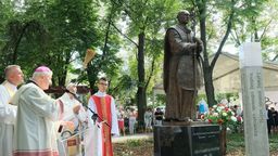 Lublin: Na Bronowicach odsłonięto i poświęcono pomnik kardynała Stefana Wyszyńskiego [zdjęcia]