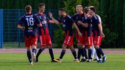 Powiślak – Opolanin 8:1. Demolka w meczu na szczycie