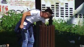 Dziennikarz TVP3 Lublin, który grzebał w śmieciach, zwolniony. Oświadczenie dyrektora stacji