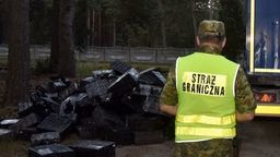 W miejscowości Dobryń w powiecie bialskim znaleziono tira, a w nim 80 tys. paczek papierosów o wartości ponad 1,1 mln zł.