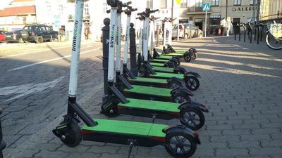 Karana będzie np. jazda dwóch i więcej osób na jednej hulajnodze