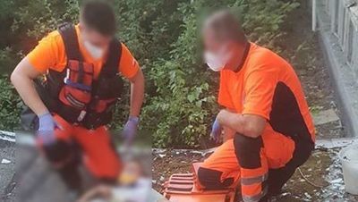 Nastolatek spadł z dachu opuszczonego hotelu nad jeziorem Piaseczno. Chciał zrobić zdjęcia