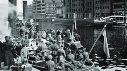 Gdańsk, wrzesień 1920. Delegacja polska wyruszająca na negocjacje pokojowe z bolszewikami