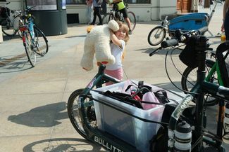  Do Lublina przyjechały rowery cargo. Ten środek transportu bardzo lubią dzieci