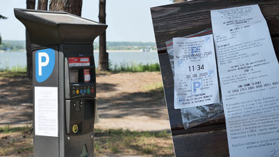 Parking nad zalewem 10 zł za cały dzień? Przeczytaj instrukcję, bo możesz wpaść w pułapkę