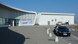 Pomachasz na pożegnanie. Terminal lubelskiego lotniska otwarty dla wszystkich