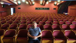 Waldemar Niedźwiedź, szef kina Bajka