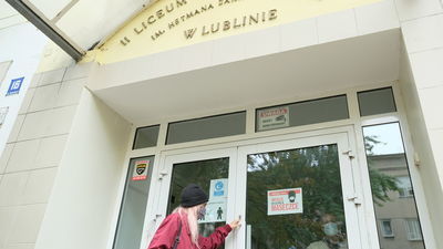 II Liceum Ogólnokształcące im. Hetmana Jana Zamoyskiego w Lublinie pracuje w trybie mieszanym