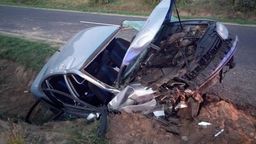 Lubelskie: Auto uderzyło w betonowy przepust. Cztery osoby w szpitalu, jedną transportował śmigłowiec