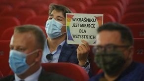 Dyskusja radnych nad stanowiskiem o wycofaniu się z uchwały anty-LGBT trwała w Kraśniku kilka godzin