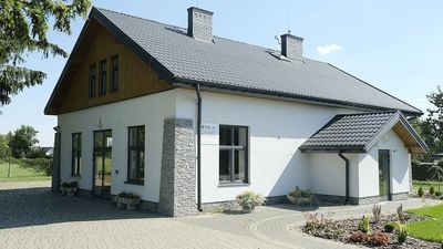 Msze św. w kaplica w Elizówce są odprawiane w niedziele i uroczystości, o godz. 11.45