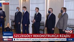 Drugi z lewej, Przemysław Czarnek
