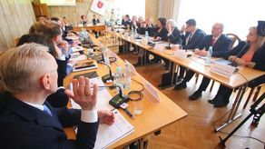 Dyskusja i głosowania w tych sprawach już we wtorek. 