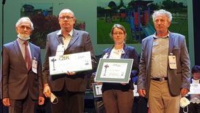 Nagrodę za najlepsze wykorzystanie funduszu sołeckiego odebrali przedstawiciele rady sołeckiej oraz Urzędu Gminy Puławy