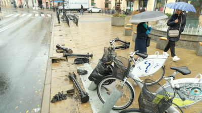 Pechowy pl. Wolności. Znowu pijany kierowca ściął tu słupki