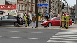 Kolizja na al. Tysiąclecia w Lublinie. Zderzyły się trzy samochody osobowe